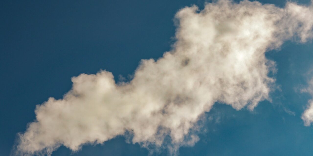 How to Select the Right Ambient Air Quality Monitoring System for Your Industrial Facility in Canada